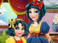 խաղ Snow White Mommy Real Makeover