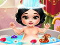 խաղ Snow White Baby Bath